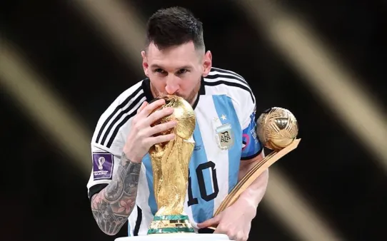 Imagem ilustrativa da imagem Com Messi eleito craque, Argentina domina prêmios da Copa do Catar