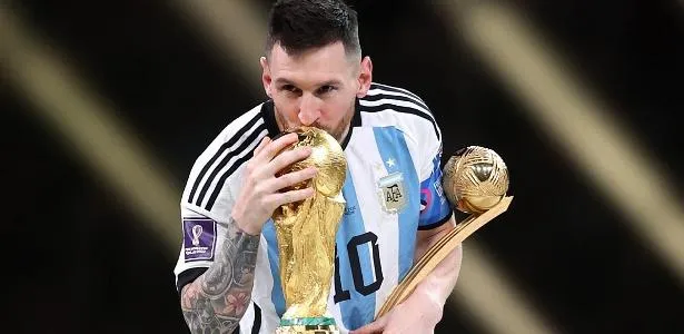 Imagem ilustrativa da imagem Messi pode estampar nota de mil pesos em homenagem pelo título da Argentina
