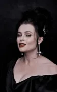Imagem ilustrativa da imagem Helena Bonham Carter critica 'cultura do cancelamento' e defende Johnny Depp