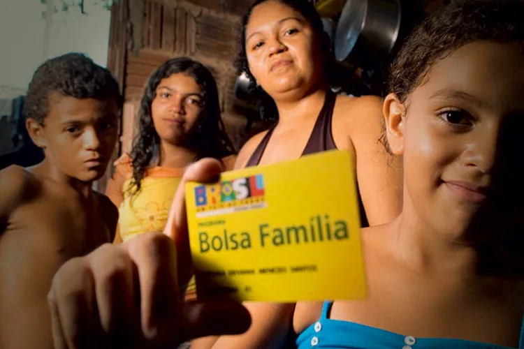 Imagem ilustrativa da imagem Lula lança hoje novo Bolsa Família com valor mínimo de R$ 600