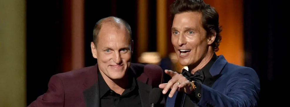 Matthew McConaughey diz que Woody Harrelson pode ser irmão biológico.