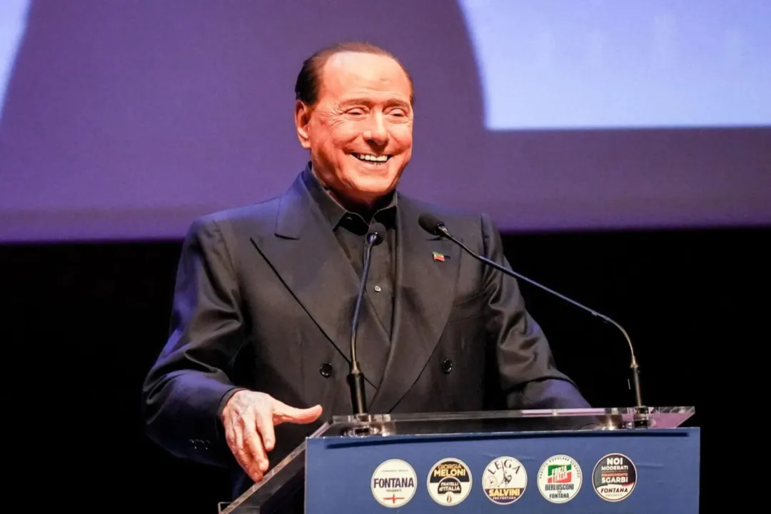 Morre ex-primeiro-ministro italiano Silvio Berlusconi.