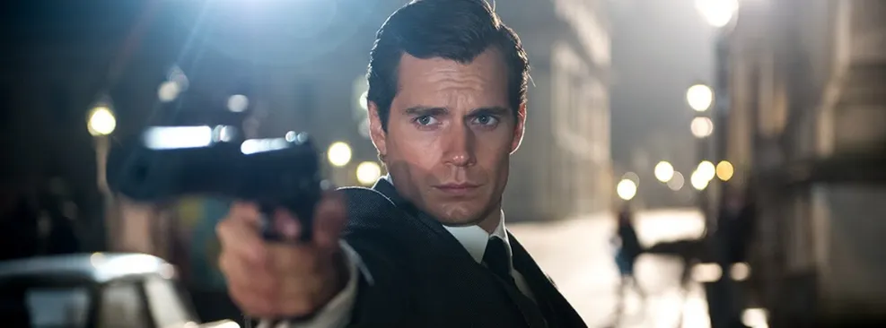 Henry Cavill como 007.