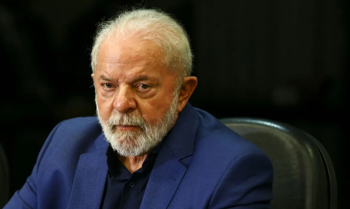 Lula da Silva: recuperação da pneumonia para viajar à China