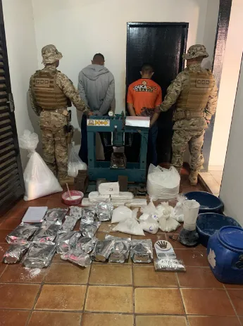 Imagem ilustrativa da imagem Polícia apreende 130 kg de cocaína em laboratório em Goiás