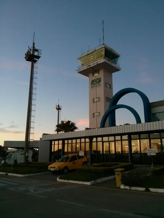 Controle de tráfego aéreo eo Aeroporto Internacional de Goiânia. (Foto: Reprodução/Marcelo Freitas)