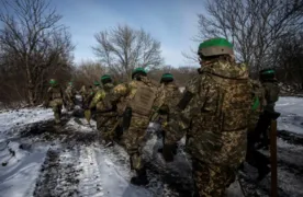 Imagem ilustrativa da imagem Tensão no leste da Ucrânia: tropas enfrentam soldados do grupo Wagner em Bakhmut