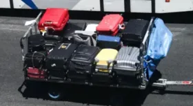 Imagem ilustrativa da imagem PF prende quadrilha que troca etiquetas de bagagens no aeroporto de SP