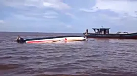 Imagem ilustrativa da imagem Naufrágio de barco deixa onze pessoas mortas na Indonésia
