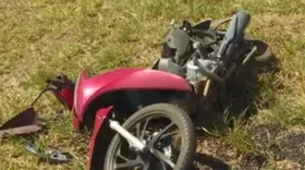 Imagem ilustrativa da imagem Motociclista morre após colisão com carro em rodovia