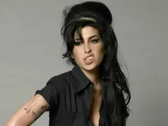 Imagem ilustrativa da imagem Diário mapeia alma de Amy Winehouse, a maior voz do século 21