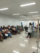 Imagem ilustrativa da imagem Policlínica de Quirinópolis conscientiza pacientes da hemodiálise sobre Setembro Amarelo