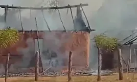 Imagem ilustrativa da imagem Homem é suspeito de atear fogo na casa do vizinho após discussão