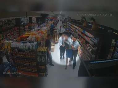 Imagem ilustrativa da imagem Cliente é agredido em supermercado após acusação de furto