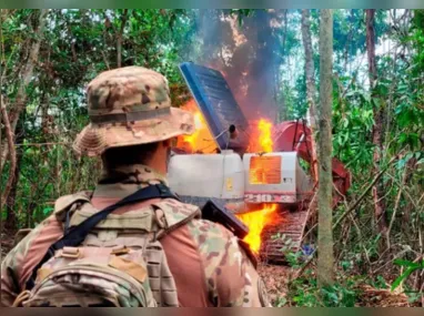 Imagem ilustrativa da imagem Ibama destrói equipamentos em operação contra garimpo ilegal