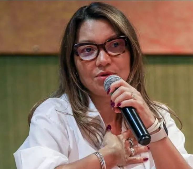 Primeira-dama Rosângela da Silva, Janja, tem defendido discussão mais 
ampla sobre regulação das redes