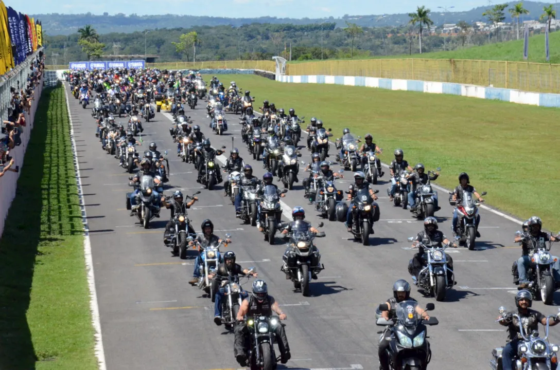 Autódromo é utilizado também para
passeios de motos e outras atividades esportivas