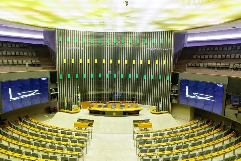 O PL 370/24 foi aprovado na Câmara dos Deputados