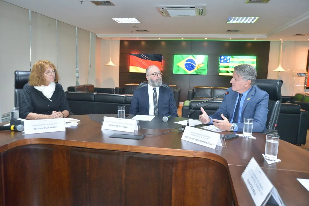 Embaixadora alemã em Goiás: comércio bilateral e economia sustentável são discutidos em reunião no Palácio Pedro Ludovico Teixeira