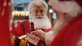 Imagem ilustrativa da imagem Coca-Cola apresenta nova Campanha de Natal, 'Desperte o Papai Noel que há em você'