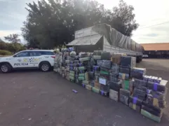 Imagem ilustrativa da imagem Dupla é presa com mais de duas toneladas de maconha em rodovia