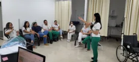 Imagem ilustrativa da imagem Equipe de enfermagem da Policlínica de Quirinópolis recebe treinamento sobre intercorrência ambulatorial