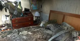Imagem ilustrativa da imagem Casa pega fogo e deixa família em situação crítica