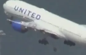 Imagem ilustrativa da imagem Avião perde pneu durante a decolagem nos Estados Unidos e faz pouso de emergência