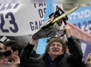 Imagem ilustrativa da imagem 'Hoje começa o fim da decadência da Argentina', diz Milei em discurso da vitória