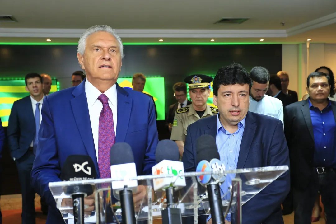 Governador Ronaldo Caiado e Adriano da Rocha
Lima: meta de economia com novas fontes de energia