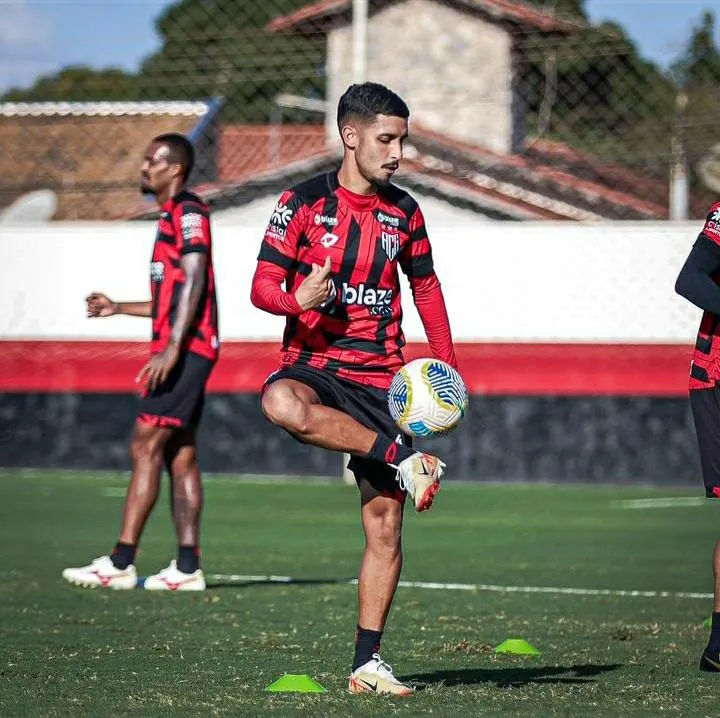 Brasileirão série A: Atlético-GO enfrenta o Internacional em Porto Alegre