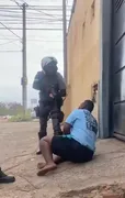 Imagem ilustrativa da imagem Vídeo mostra o momento em que policiais agridem cadeirante