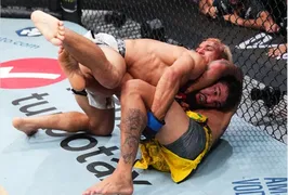 Imagem ilustrativa da imagem Alex Poatan vence no UFC 300, já Charles do Bronxs perde por decisão