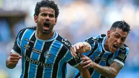 Imagem ilustrativa da imagem Grêmio enfrenta Athlético PR, atual lider do Brasileirão