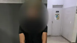 Homem é preso suspeito de vender drogas em portas de bares em área nobre