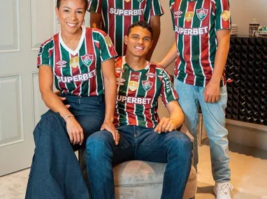 Imagem ilustrativa da imagem Thiago Silva é anunciado pelo Fluminense