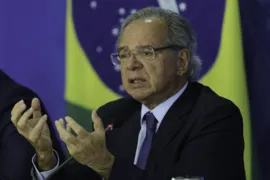 Imagem ilustrativa da imagem Bolsonaro diz que Paulo Guedes fica no governo em eventual segundo mandato