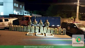 Imagem ilustrativa da imagem Caminhão é apreendido com 500kg de maconha, em Jataí