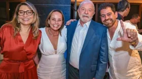 Imagem ilustrativa da imagem Lula passa réveillon com Janja e filhos em hotel de Brasília