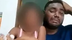 Imagem ilustrativa da imagem Pai que foi flagrado agredindo as filhas na praia se pronuncia