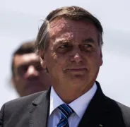 Imagem ilustrativa da imagem Moraes inclui Bolsonaro em inquérito por suspeita de incitar atos