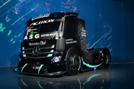 Imagem ilustrativa da imagem Mercedes-Benz estreia a tecnologia do MirrorCam na Copa Truck 2023