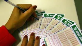 Imagem ilustrativa da imagem Apostas lotéricas vão ficar R$ 0,50 mais caras a partir de maio