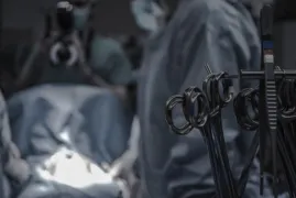 Imagem ilustrativa da imagem Cirurgião suspeito de perfurar órgãos de paciente é investigado pelo Cremerj