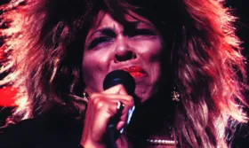 Imagem ilustrativa da imagem Morre Tina Turner, que ensinou mulheres a superarem qualquer homem