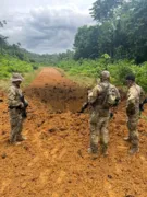 Imagem ilustrativa da imagem Forças Armadas destroem pista de pouso utilizada por garimpeiros ilegais na Terra Yanomami