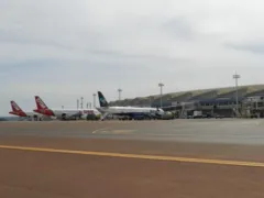 Imagem ilustrativa da imagem Aeroporto de Goiânia é fechado após aeronave furar pneu na pista