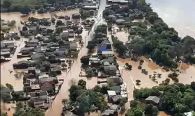 Imagem ilustrativa da imagem Lula disponibiliza R$ 1 bilhão do BNDES para auxiliar cidades atingidas por ciclone