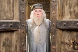 Imagem ilustrativa da imagem Michael Gambon, ator que interpretou Dumbledore em 'Harry Potter', morre aos 82 anos
