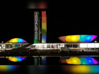 Imagem ilustrativa da imagem Projeto de Lei que proíbe casamento homoafetivo no Brasil avança na Câmara Federal